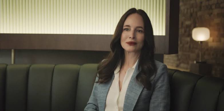 Gertrude Payne (Madeleine Stowe)