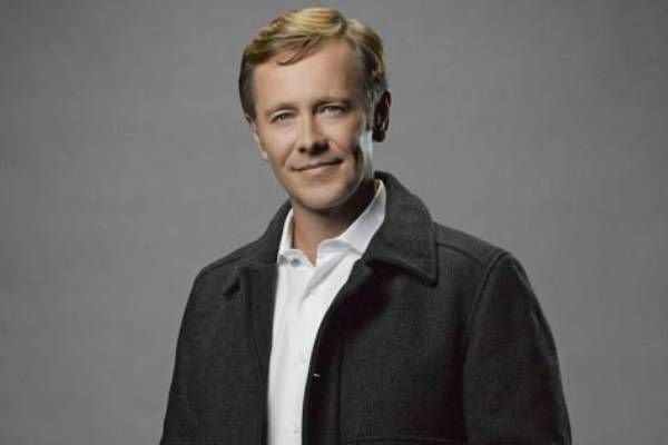 Philip Mackenzie (Peter Outerbridge)